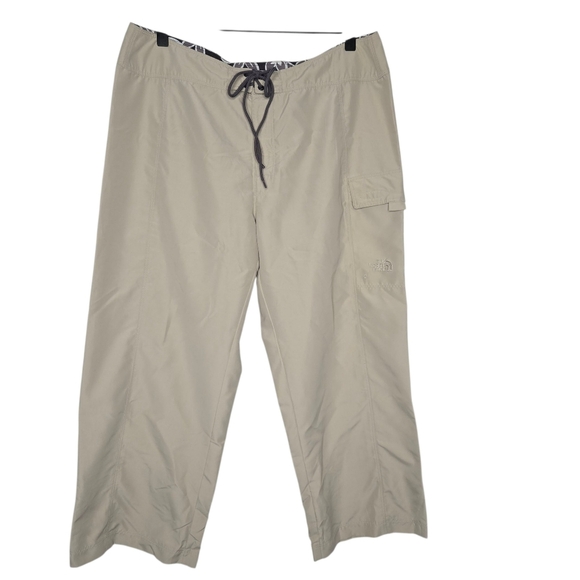 The North Face Womens Khaki Outdoor Hiking Trails Kick Flare Crop Cargo Pants 10 - Picture 1 of 9